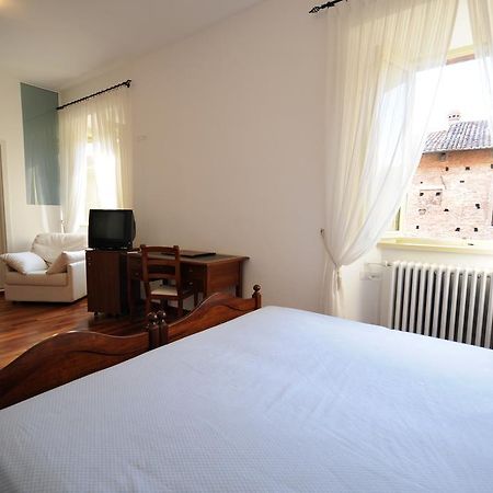 Guest House Domus Ουρμπίνο Εξωτερικό φωτογραφία